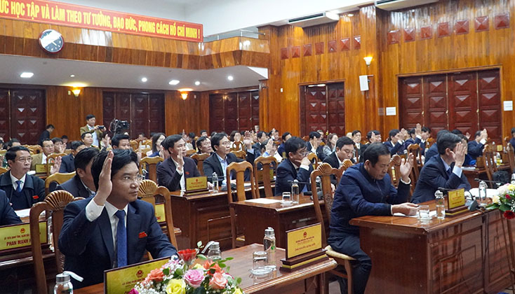 Ngày làm việc thứ nhất, kỳ họp thứ 18, HĐND tỉnh khóa XVII