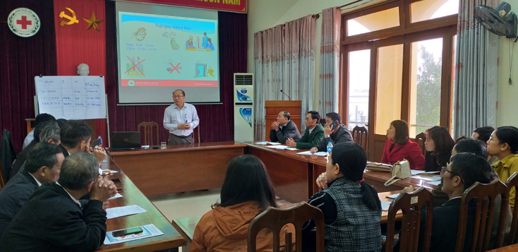 Tập huấn về nước sạch vệ sinh và phòng, chống bệnh truyền nhiễm