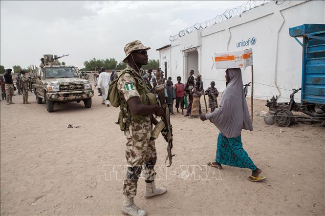 Hàng trăm học sinh Nigeria mất tích sau vụ cướp tấn công trường học