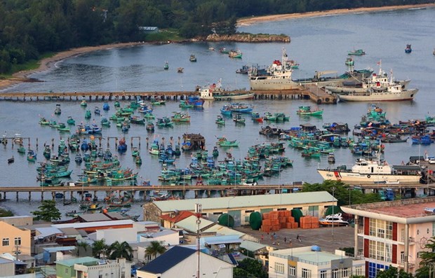 7 chất phân tán được phép sử dụng ứng phó sự cố tràn dầu trên biển