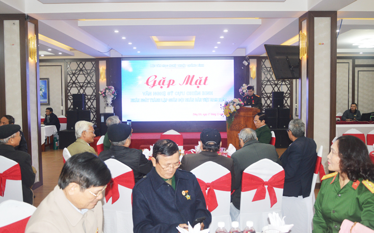 Gặp mặt hội viên là CCB nhân kỷ niệm Ngày thành lập Quân đội nhân dân Việt Nam