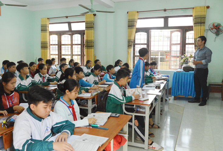 Hoàn thành góp ý đợt 1 các bản mẫu SGK lớp 2 và lớp 6