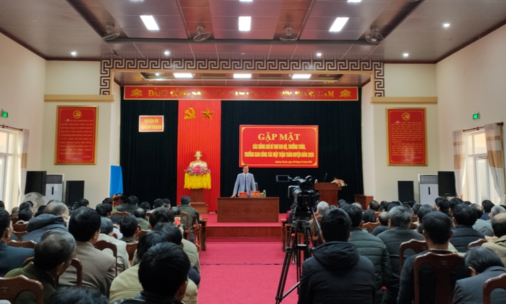 Gặp mặt các bí thư chi bộ, trưởng thôn, trưởng ban công tác Mặt trận trên địa bàn