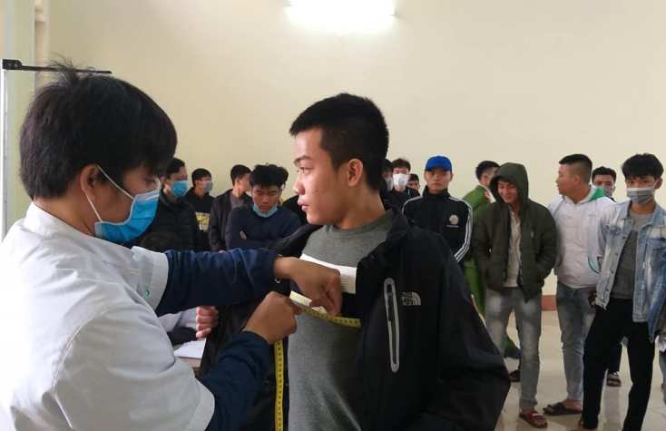 Công tác tuyển quân ở huyện Quảng Ninh: Cái khó ló cách làm hay