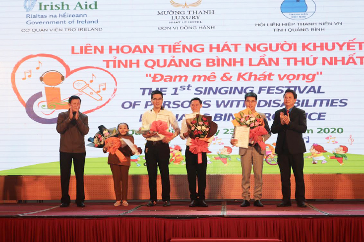 Liên hoan tiếng hát người khuyết tật Quảng Bình lần thứ nhất năm 2020