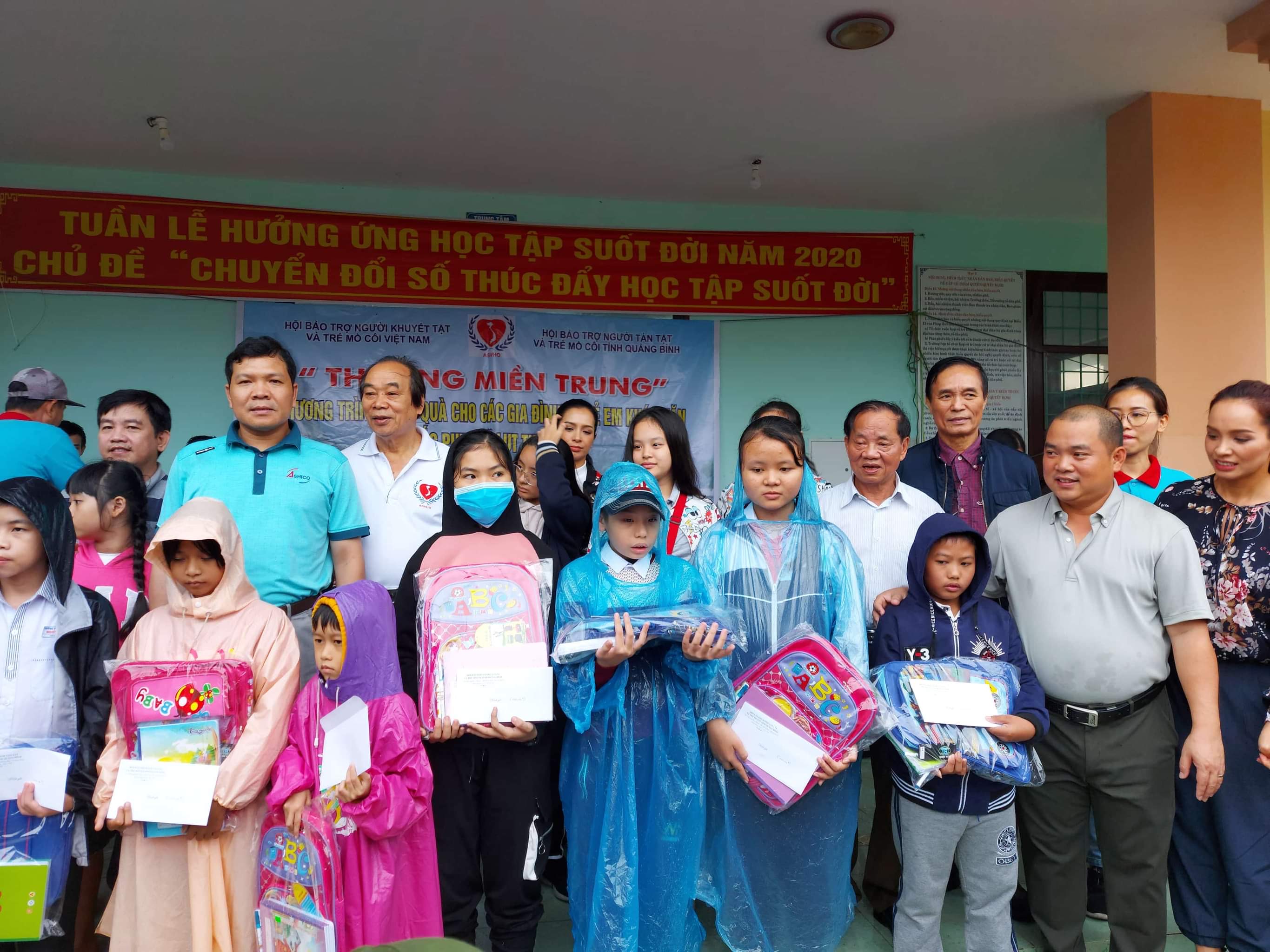 Trên 12 tỷ đồng hỗ trợ người khuyết tật và trẻ mồ côi