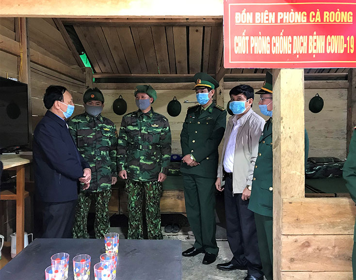 Đồng chí Phó Bí thư Thường trực Tỉnh ủy Trần Hải Châu thăm, chúc năm mới cán bộ, chiến sỹ Đồn Biên phòng Cà Roòng