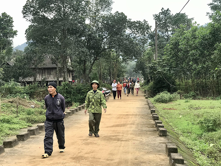 Sắc xuân trên bản La Trọng 1