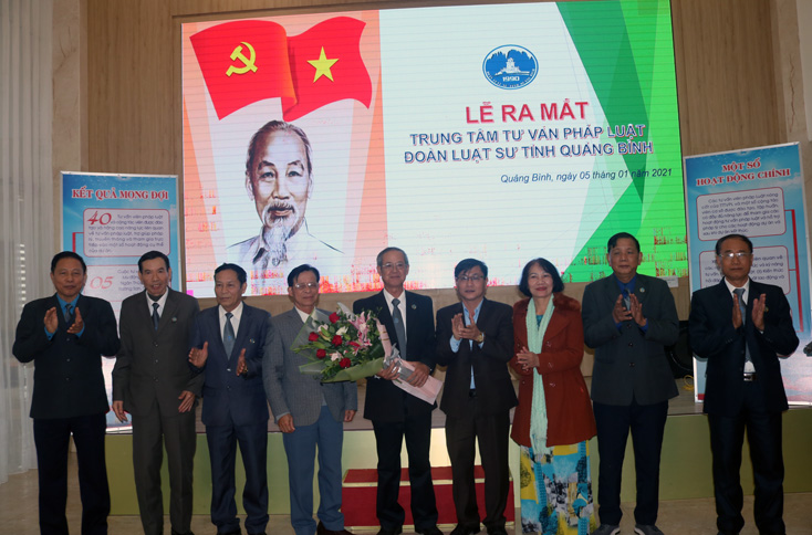 Ra mắt Trung tâm Tư vấn pháp luật Đoàn Luật sư tỉnh Quảng Bình