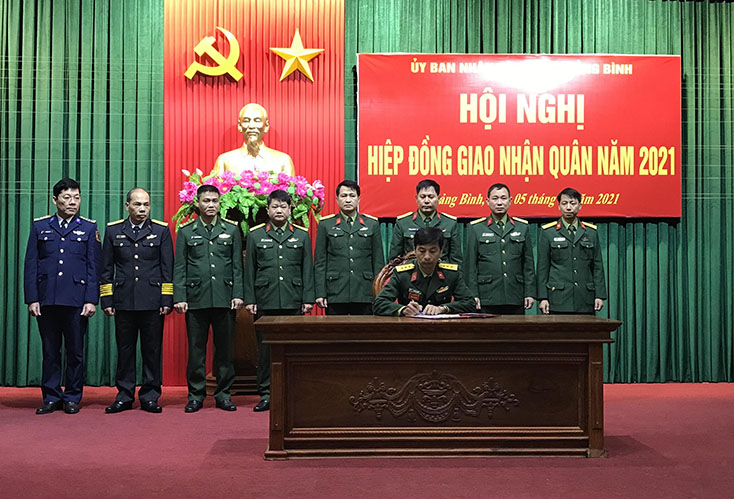 Năm 2021, toàn tỉnh tuyển chọn và gọi 950 công dân nhập ngũ