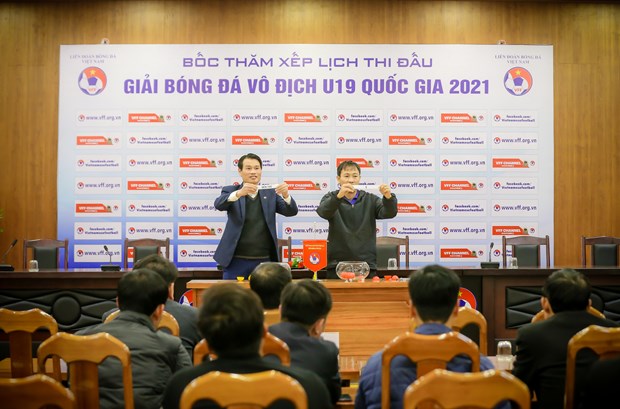 28 đội tham dự vòng loại Giải bóng đá Vô địch U19 nam quốc gia 2021