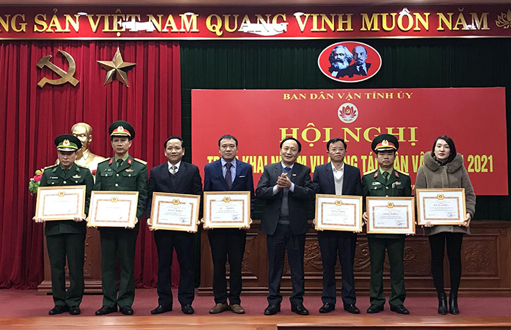 Đẩy mạnh thực hiện Quy chế dân chủ cơ sở gắn với chủ đề công tác  dân vận năm 2021