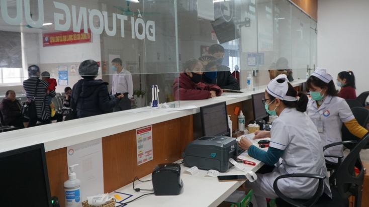 Trời rét đậm, người già và trẻ em nhập viện tăng cao
