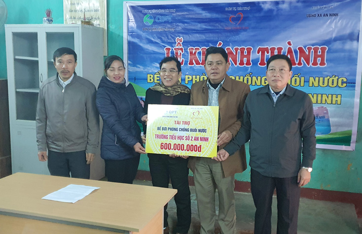 Khánh thành bể bơi cho thiếu nhi vùng lũ