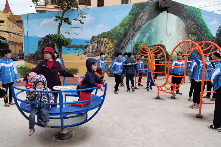 Khánh thành và bàn giao sân thể thao cộng đồng SCG