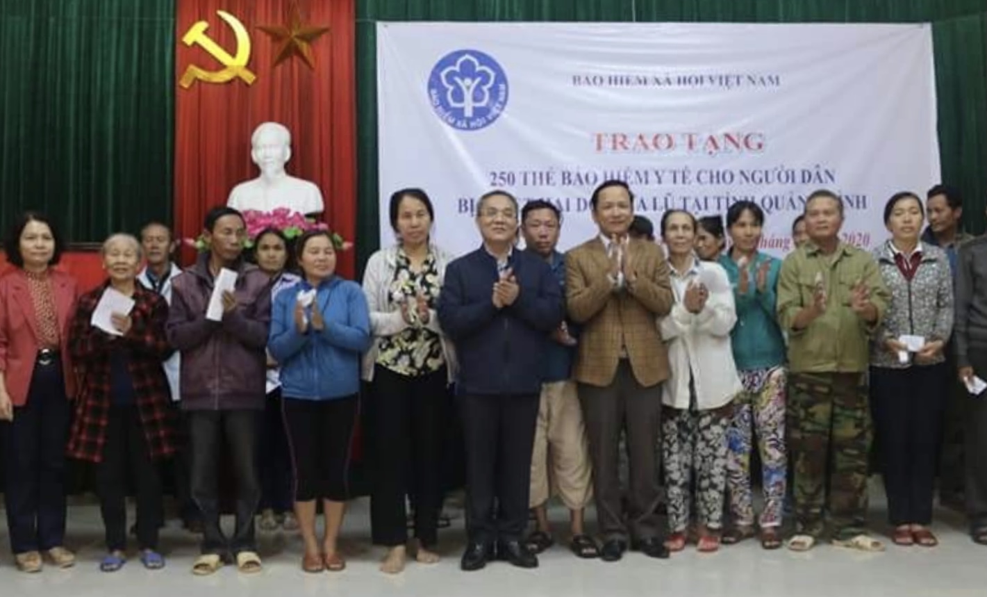 Cấp, gia hạn thẻ BHYT cho một số đối tượng được ngân sách nhà nước đóng năm 2021