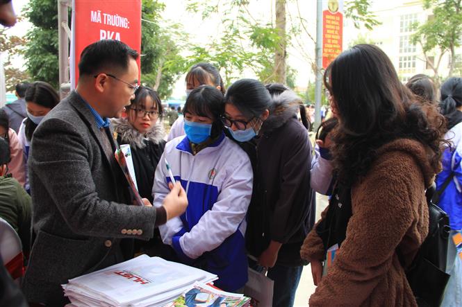 Các trường đại học mở nhiều ngành đào tạo mới