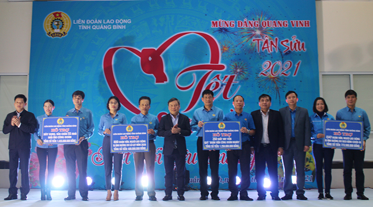 Tết sum vầy - Kết nối yêu thương