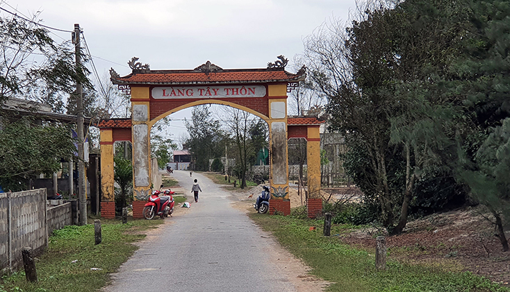Làng giáp ranh…