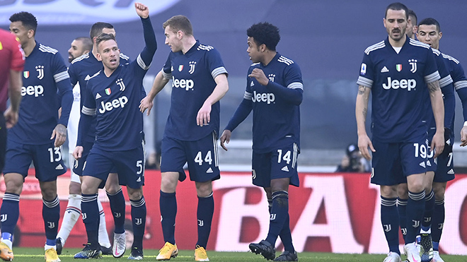Juventus hạ Bologna: Khác biệt về đẳng cấp