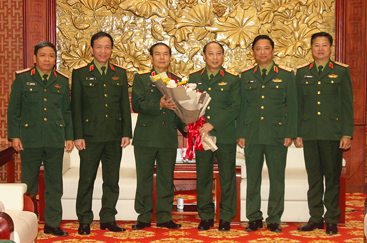 Thủ tướng Chính phủ bổ nhiệm chức vụ Phó Tư lệnh Quân khu 4