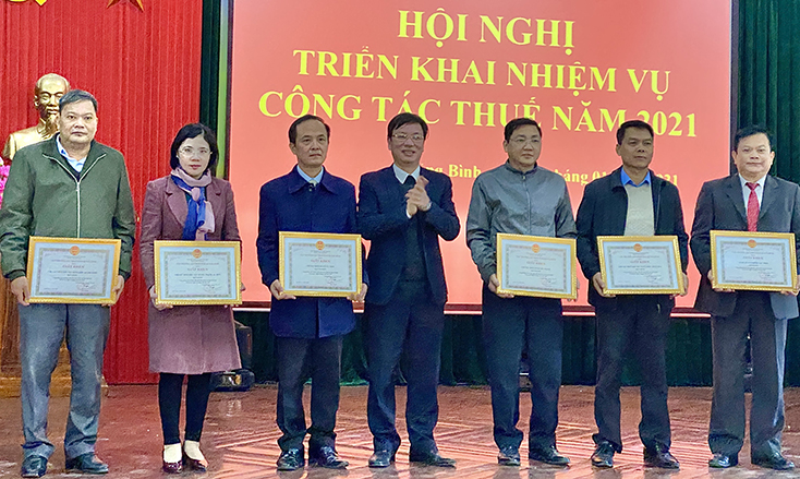 Chi cục Thuế huyện Lệ Thủy: Đẩy mạnh các giải pháp thu ngân sách năm 2021