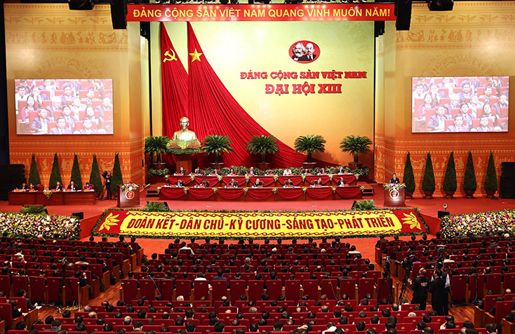 Ngày làm việc thứ hai, Đại hội Đảng toàn quốc lần thứ XIII: Thảo luận nhiều nội dung quan trọng