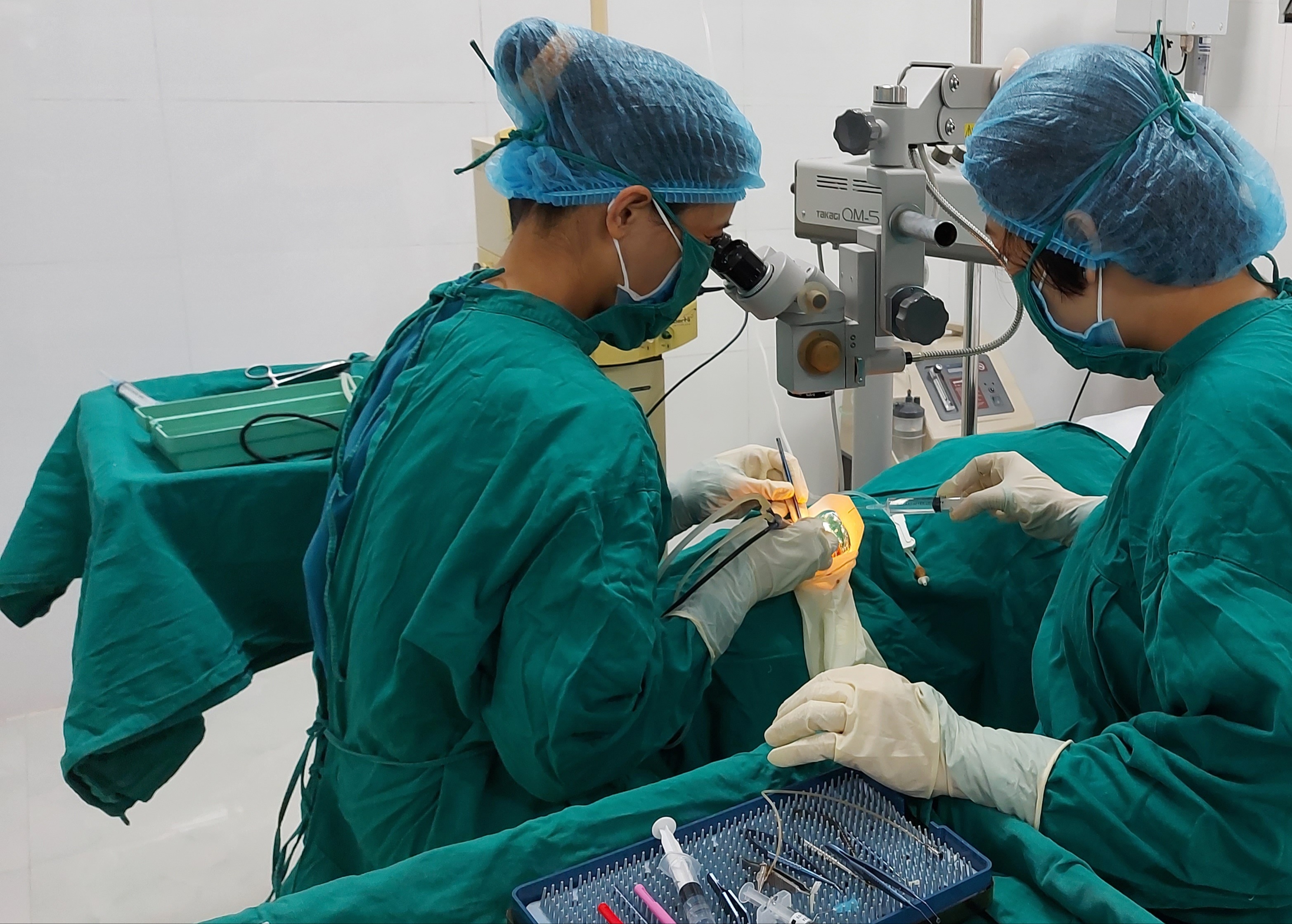 Nỗ lực bảo vệ, chăm sóc sức khỏe cho nhân dân