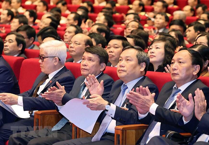 Ngày làm việc thứ ba: Đại hội tiếp tục thảo luận và triển khai công tác nhân sự