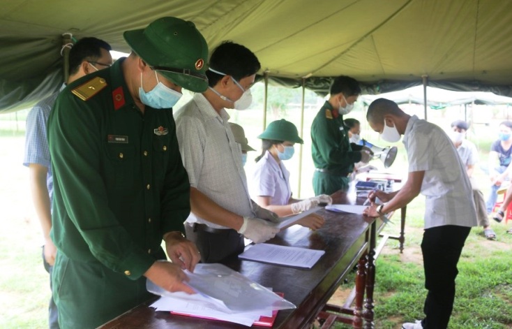 Vững vàng nơi tuyến đầu chống dịch