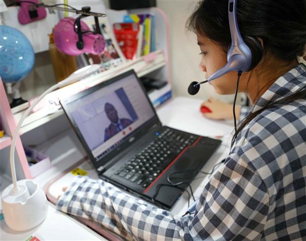 Chuyển đổi số trong giáo dục: Những lớp học trực tuyến thời COVID-19