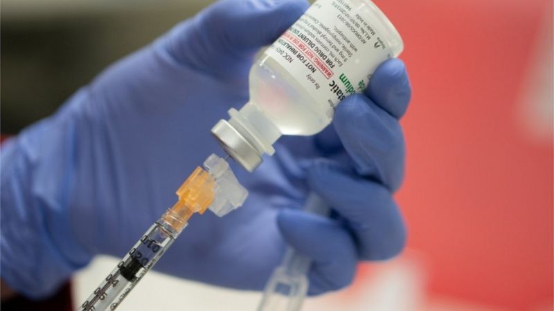 Tại sao tiêm vaccine ngừa Covid-19 một số người vẫn dương tính?