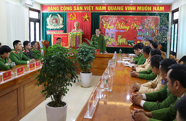 Công an tỉnh kiểm tra công tác ứng trực, đảm bảo ANTT đêm 30 Tết tại các địa phương