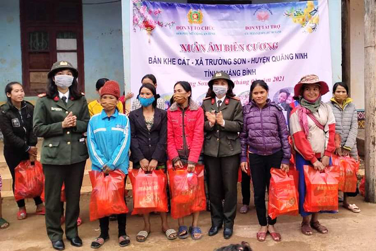 Xuân ấm áp, Tết yêu thương