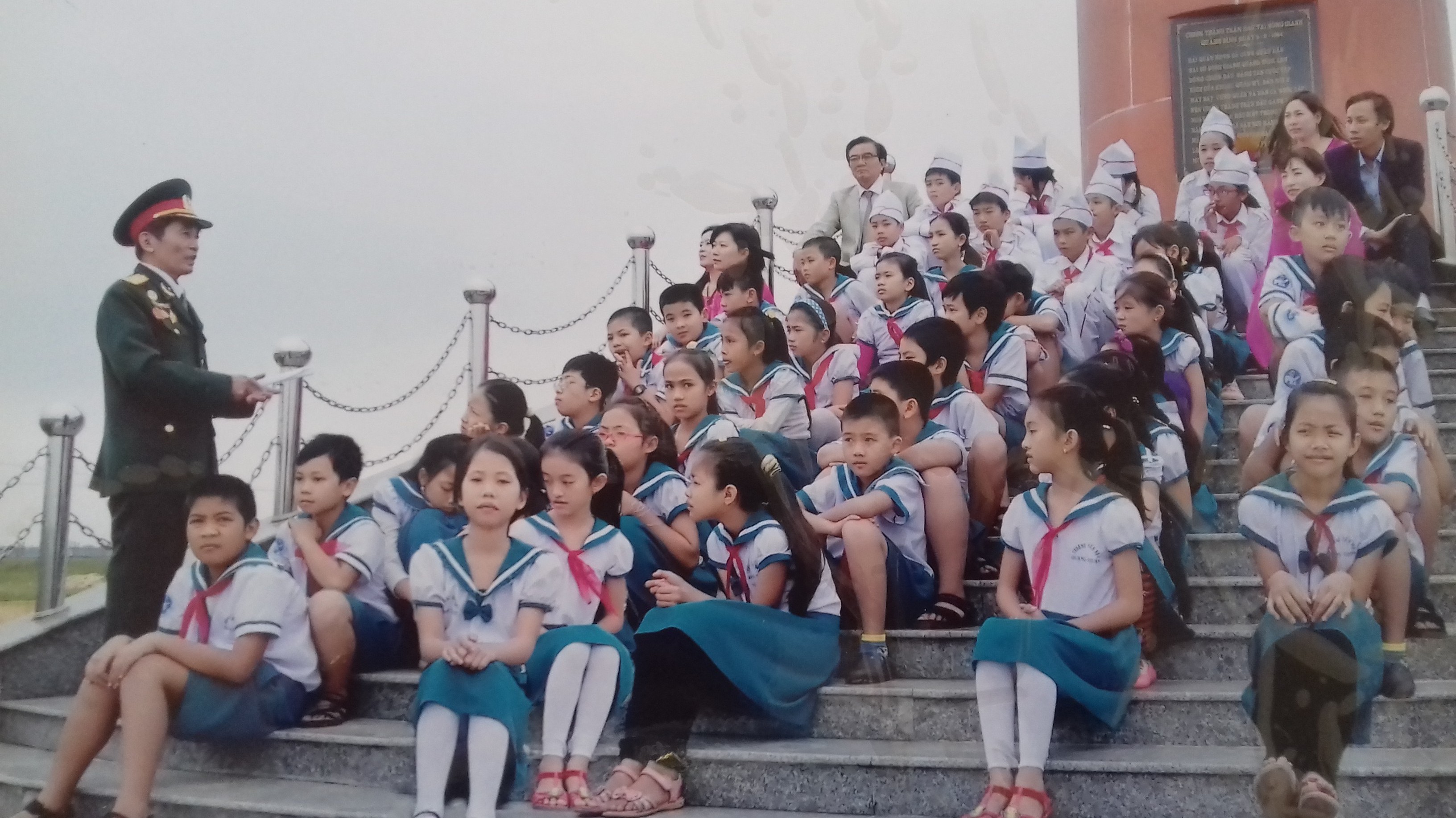Quan tâm giáo dục truyền thống cho thế hệ trẻ