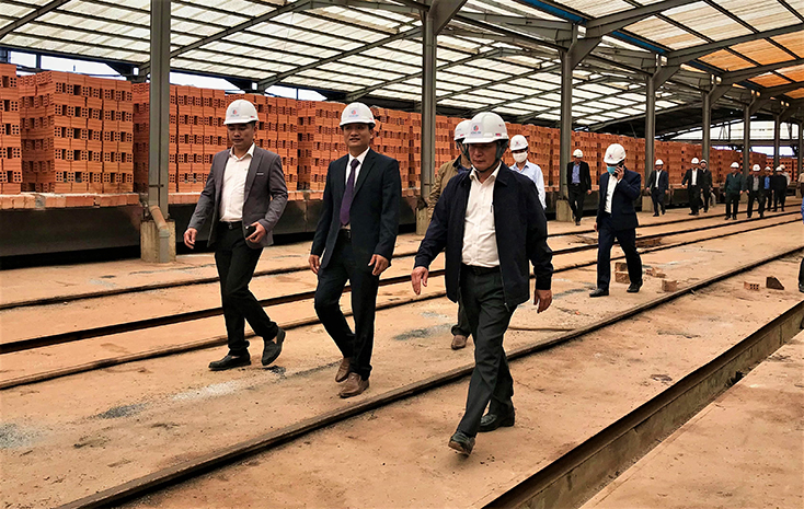 Đồng chí Phó Bí thư Thường trực Tỉnh ủy Trần Hải Châu thăm, làm việc với Ban Thường vụ Huyện ủy Lệ Thủy nhân dịp đầu năm mới