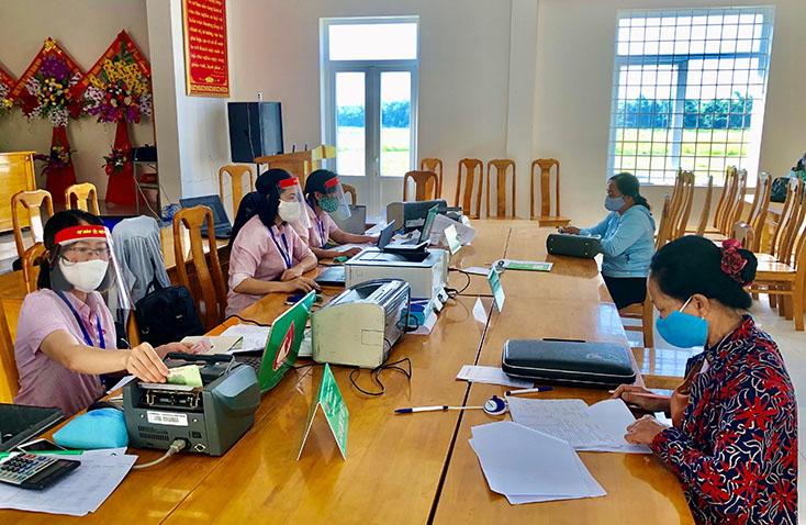 Tiếp tục giải ngân tín dụng hỗ trợ hộ mới thoát nghèo từ ngày 30-3-2021
