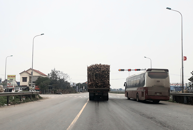 1.001 kiểu "lách luật" của xe vận tải