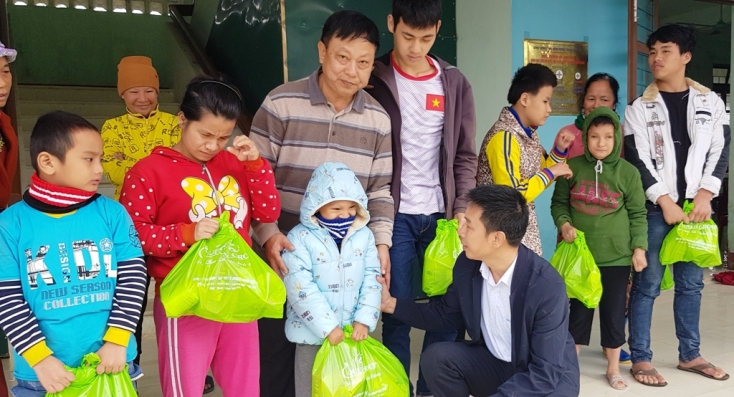 "Người cha" của trẻ khuyết tật