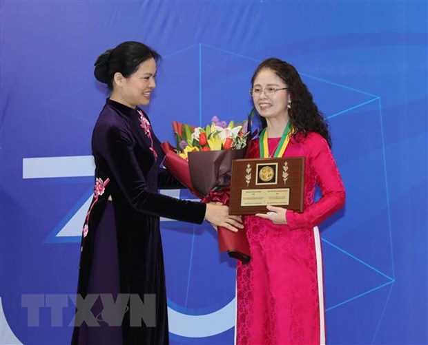 Vinh danh tập thể và cá nhân đoạt Giải thưởng Kovalevskaia 2020