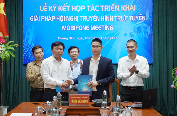 Ký kết thỏa thuận hợp tác triển khai giải pháp hội nghị trực tuyến MobiFone Meeting