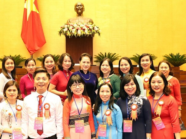 Khơi dậy tiềm năng, vai trò lãnh đạo của phụ nữ trong thời kỳ mới