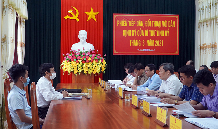Các đồng chí lãnh đạo tỉnh tiếp công dân thường kỳ tháng 3-2021