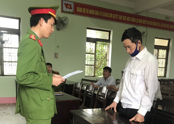 Phá thành công chuyên án làm giả con dấu, tài liệu của cơ quan, tổ chức