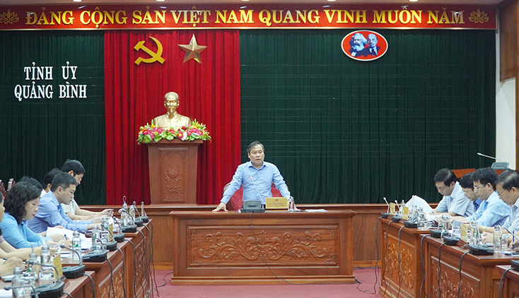 Đồng chí Bí thư Tỉnh ủy làm việc với các trường về triển khai Chương trình hành động số 04