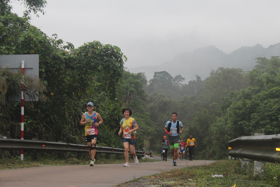 Giải Marathon khám phá Quảng Bình thành công tốt đẹp