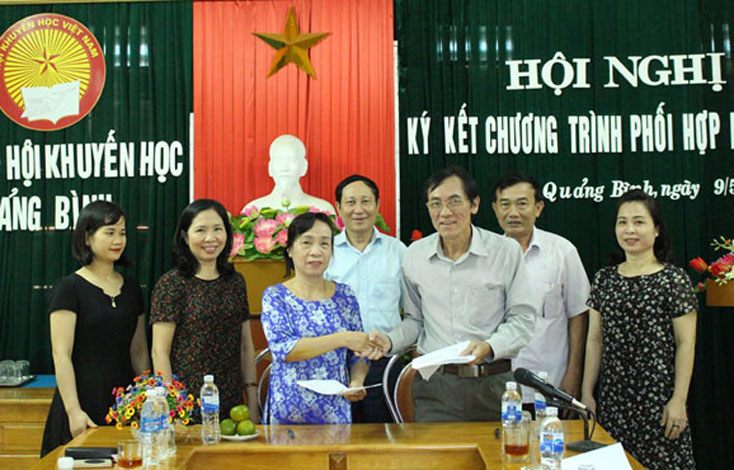 Chuyển biến trong phong trào thi đua xây dựng "Gia đình học tập"