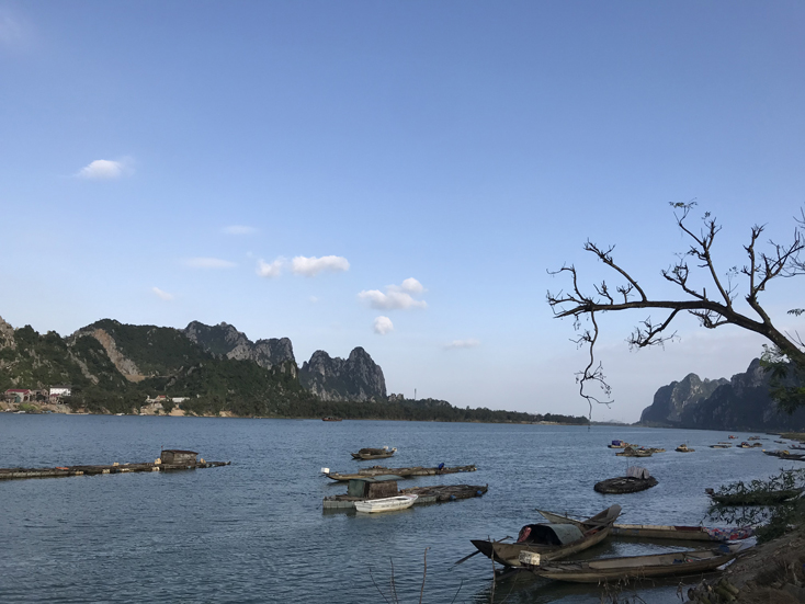 Nhớ mùa hè bên bến sông
