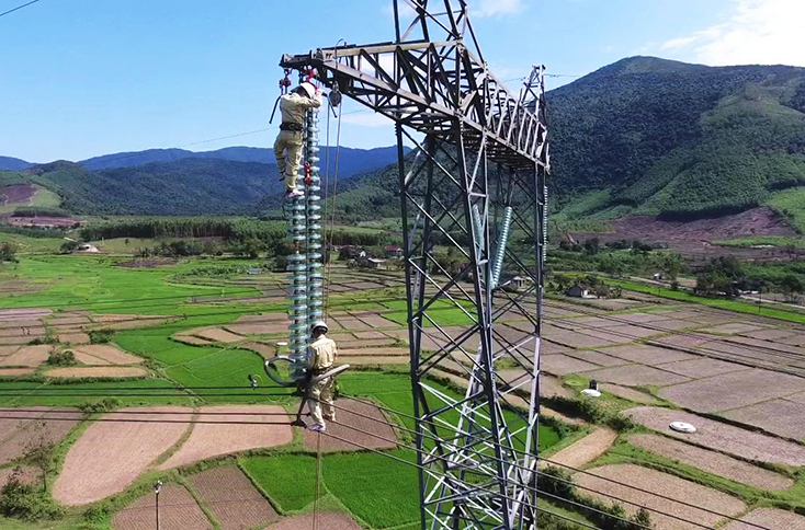 Truyền tải điện Quảng Bình: Bảo đảm vận hành an toàn lưới điện quốc gia