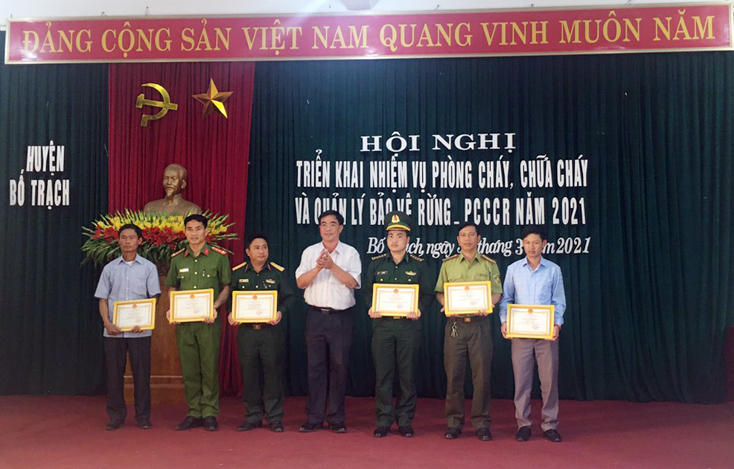 Bố Trạch: Xây dựng lực lượng thực hiện phương châm "4 tại chỗ"  để phòng cháy, chữa cháy